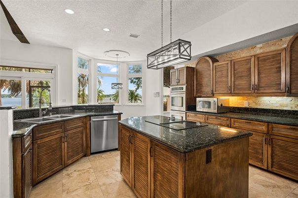Interior, Kitchen, Pendant Lights, Recessed Lighting, Stainless Steel Appliances