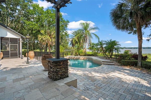 Exterior, Pool