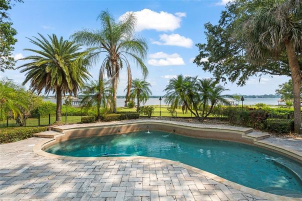 Exterior, Pool, Water