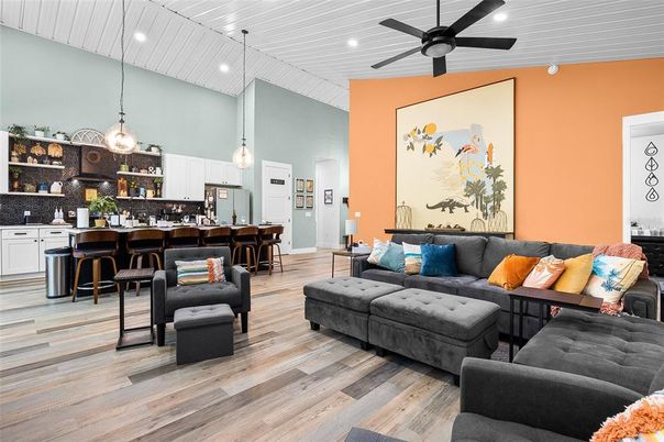 Interior, Living room, Pendant Lights, Recessed Lighting, Wood Texture Flooring