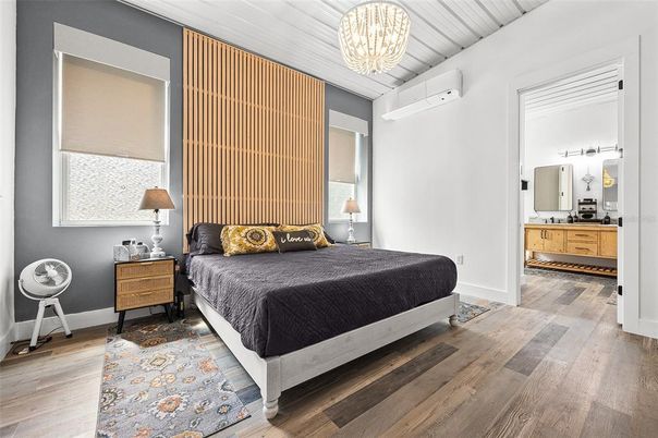 Bedroom, Interior, Pendant Lights, Wood Texture Flooring