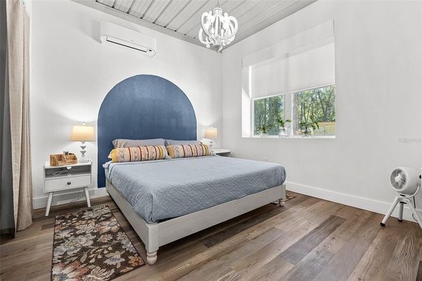 Bedroom, Interior, Pendant Lights, Wood Texture Flooring