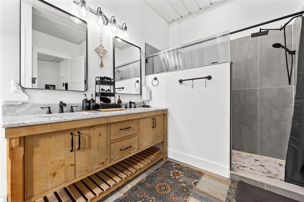 Bathroom, Dual Sink Vanities, Interior