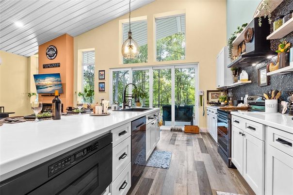 Fireplace, Interior, Kitchen, Pendant Lights, Recessed Lighting, Wood Texture Flooring