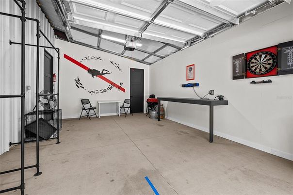 Garage, Interior