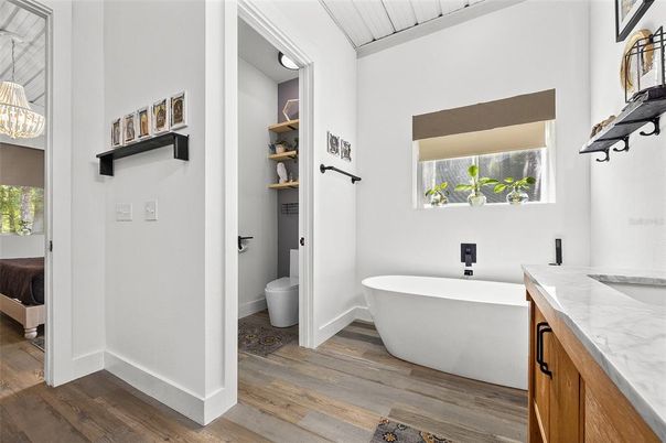 Bathroom, Free Standing Baths, Interior, Pendant Lights, Wood Texture Flooring