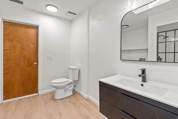 Bathroom, Interior, Recessed Lighting, Wood Texture Flooring