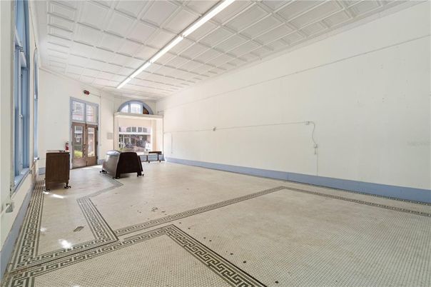 Fireplace, Interior, Recessed Lighting