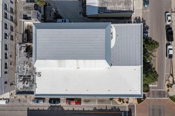 Exterior, Drone