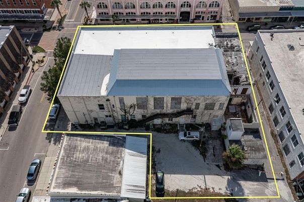 Exterior, Drone