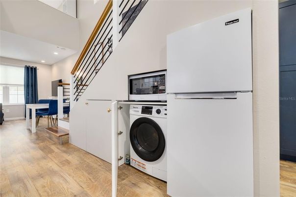 Dining room, Interior, Recessed Lighting, Washer, Wood Texture Flooring