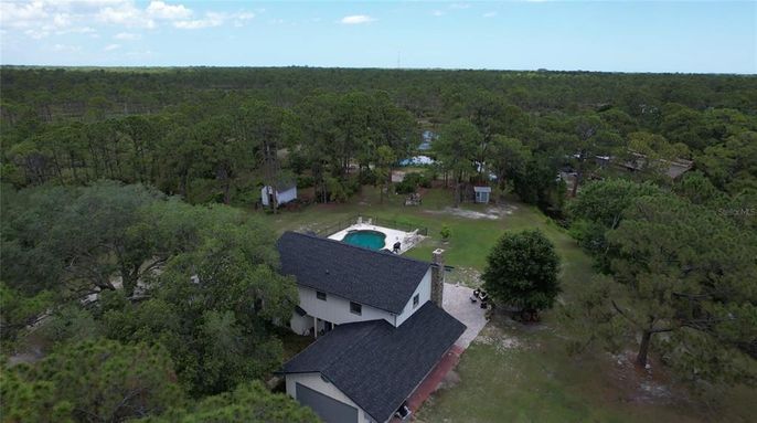 Exterior, Drone