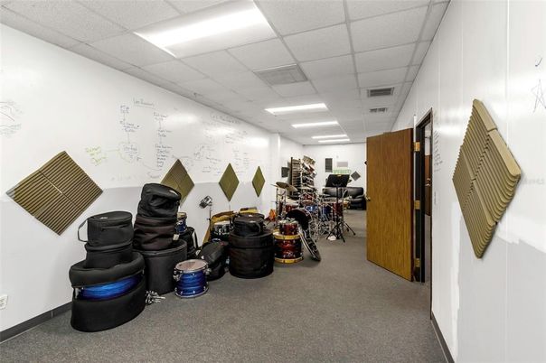 Fitness Equipment, Interior, Recessed Lighting