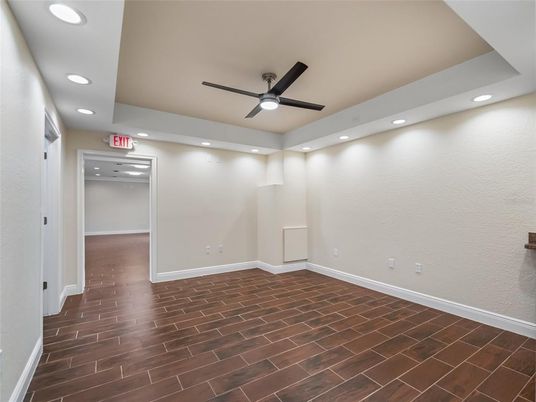 Empty room, Interior, Recessed Lighting, Wood Texture Flooring