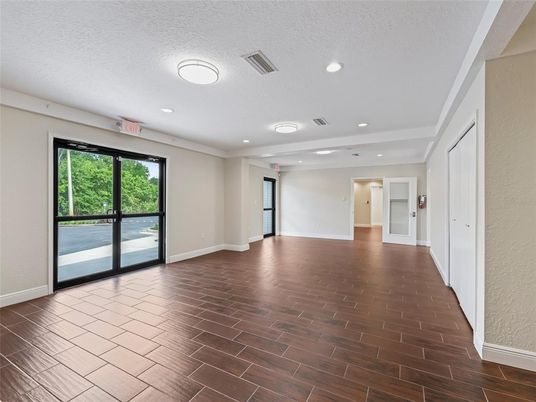 Empty room, Interior, Recessed Lighting, Wood Texture Flooring