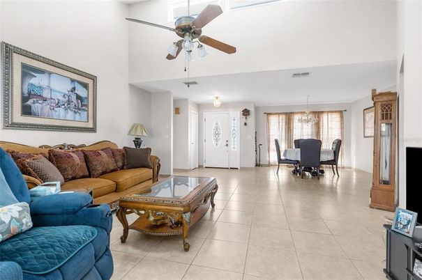 Chandelier, Dining room, Interior, Living room