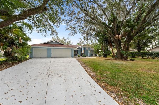 Backyard, Detached Garage, Exterior