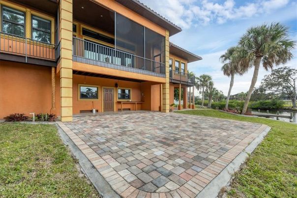 Backyard, Exterior, Water