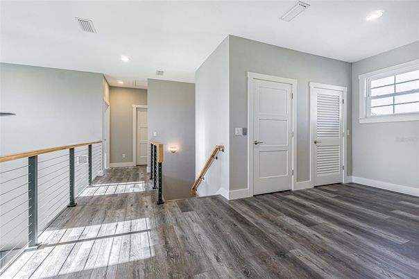 Empty room, Interior, Recessed Lighting, Wood Texture Flooring