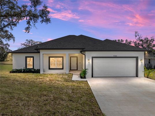 Attached, Exterior, Facade, Ranch