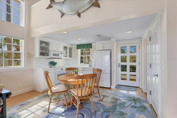 Dining room, Interior, Kitchen, Recessed Lighting, Wood Texture Flooring