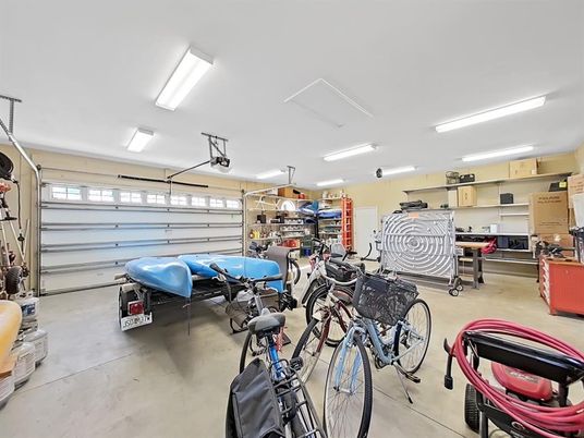 Garage, Interior
