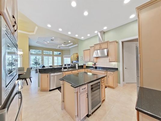 Dining room, Interior, Kitchen, Recessed Lighting, Stainless Steel Appliances