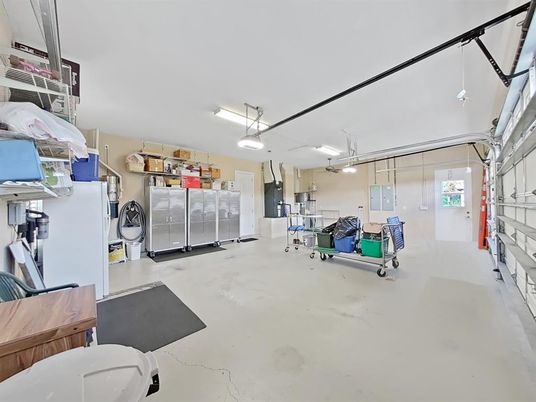 Garage, Interior