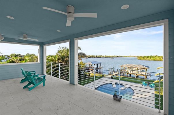 Interior, Sun Room, Water