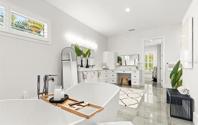 Bathroom, Dual Sink Vanities, Free Standing Baths, Interior, Recessed Lighting