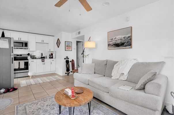 Interior, Kitchen, Living room, Stainless Steel Appliances