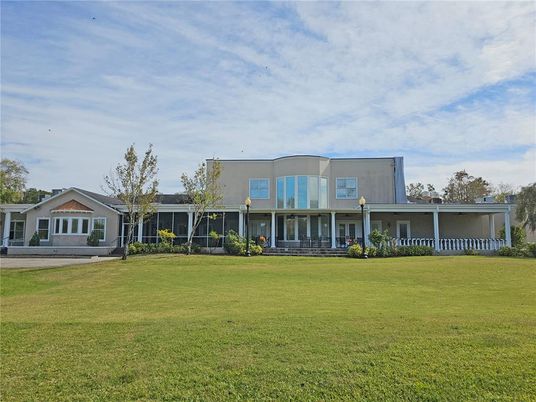Backyard, Exterior, Facade, Modern