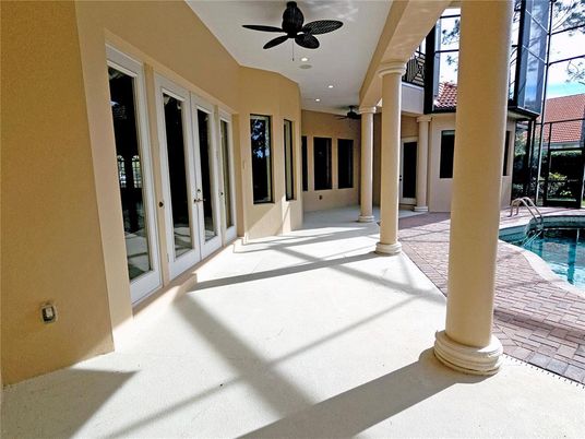 Interior, Pool, Recessed Lighting, Sun Room