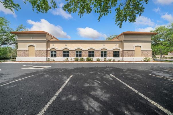 Exterior, Facade, Mediterranean