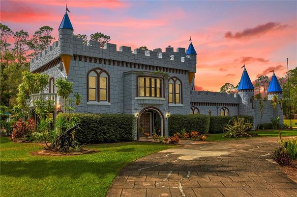 Backyard, Exterior, Facade, French Provincial