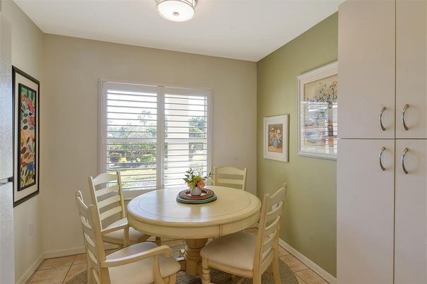 Dining room, Interior