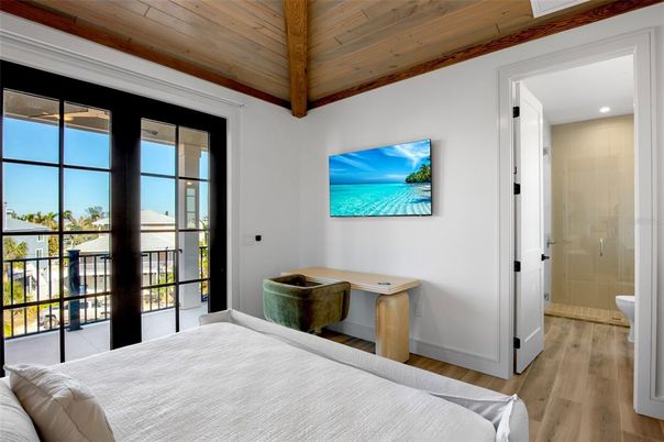 Bathroom, Bedroom, Interior, Recessed Lighting, Wooden Beams, Wooden Ceilings, Wood Texture Flooring