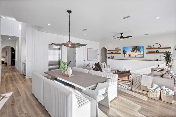Dining room, Interior, Living room, Pendant Lights, Recessed Lighting, Wood Texture Flooring