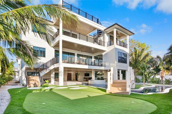 Backyard, Exterior, Facade, Condo Building
