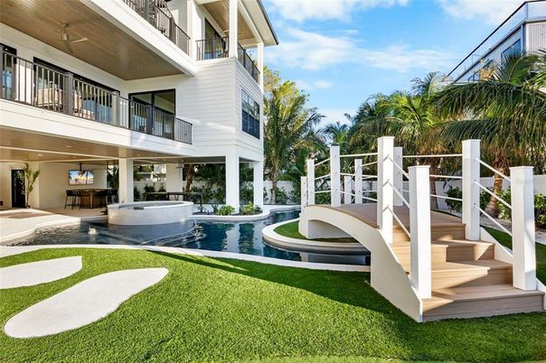 Backyard, Exterior, Pool