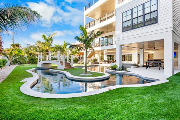 Backyard, Exterior, Pool