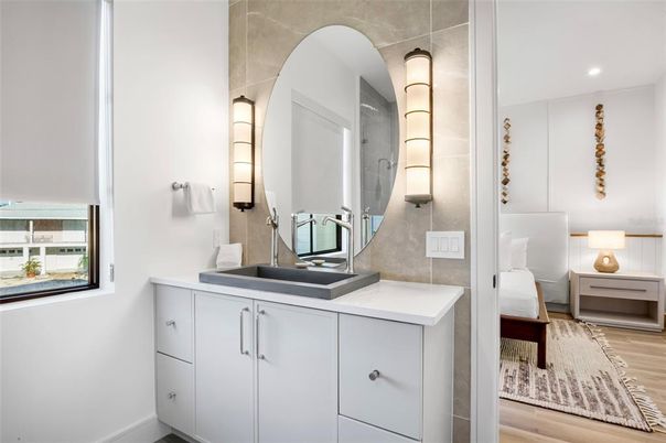 Bathroom, Interior, Recessed Lighting, Wood Texture Flooring