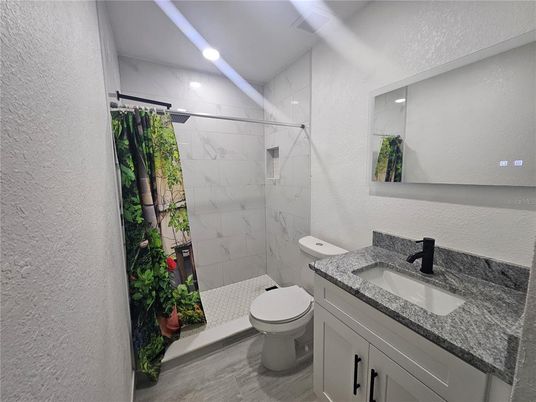 Bathroom, Interior, Marble Walls, Recessed Lighting