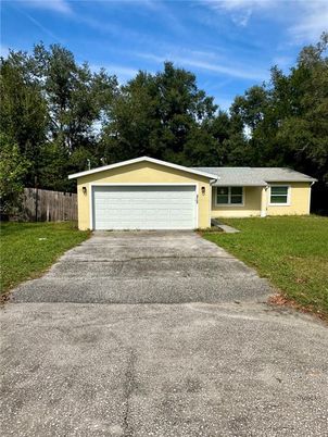Attached, Backyard, Exterior, Facade, Ranch