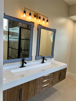 Bathroom, Dual Sink Vanities, Interior
