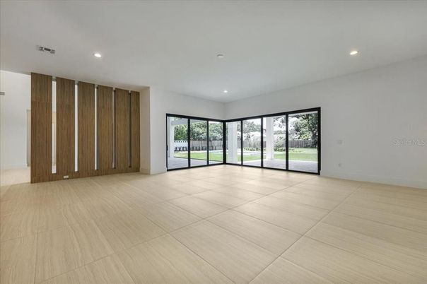 Empty room, Interior, Recessed Lighting