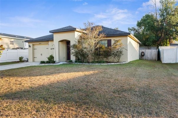 Attached, Backyard, Exterior, Facade, French Provincial