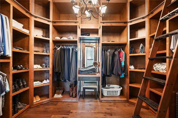 Chandelier, Interior, Walk-in Closets, Wood Texture Flooring