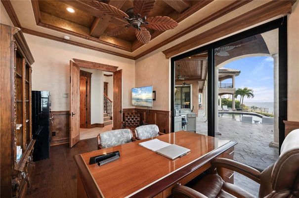 Home Office, Interior, Recessed Lighting, Wooden Beams, Wooden Ceilings, Wood Texture Flooring
