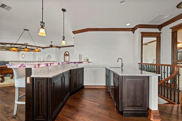 Interior, Pendant Lights, Recessed Lighting, Wood Texture Flooring